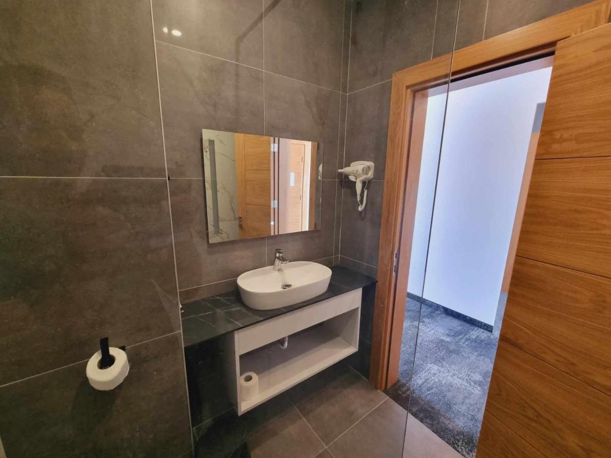 Hotel Nava Ефоріє-Норд Екстер'єр фото
